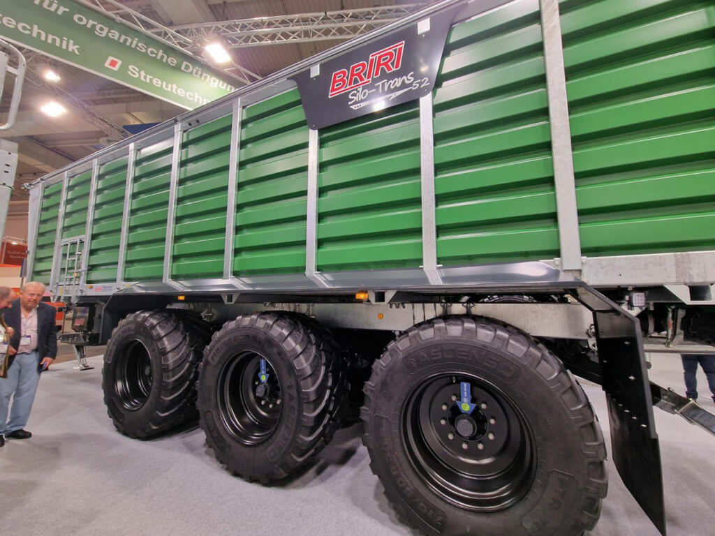 BRIRI trailer fitted with Ascenso 710/50R30.5 FTR170 tyres at Agritechnica