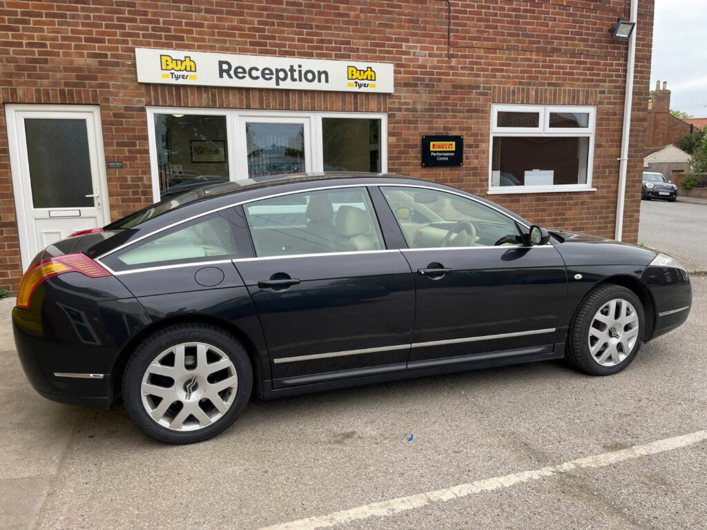 Kumho PS71 Tyres for Extremely Rare Citroën C6