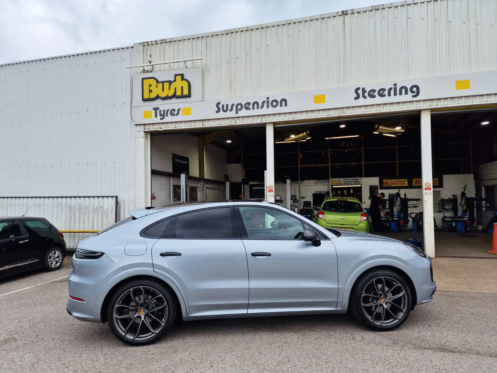 Pirelli PZERO Tyres for Stunning Dolomite Silver Porsche Cayenne Coupe