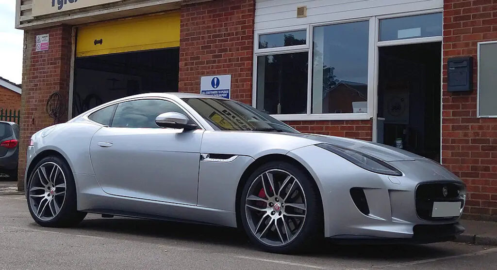 Jaguar F-Type R