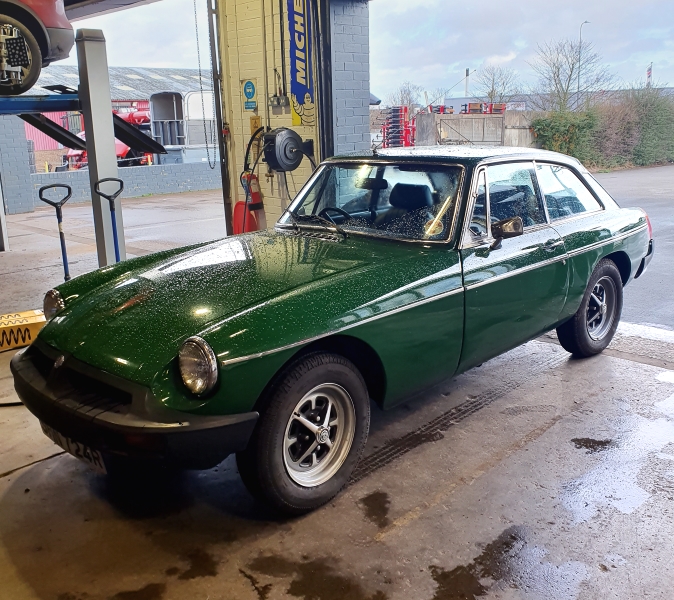 MGB GT | Bush Tyres