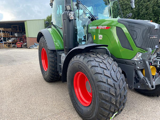 Fendt 314 Vario tractor on new wheels and Nokian Country King tyres