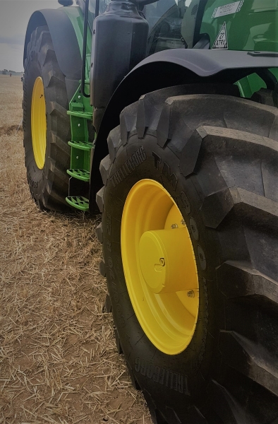 Trelleborg TM900 tractor tyres on John Deere tractor