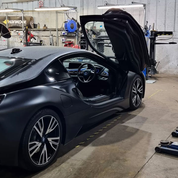 Bridgestone Potenza S001 BMW fitment tyres for BMW i8 - Bush Tyres