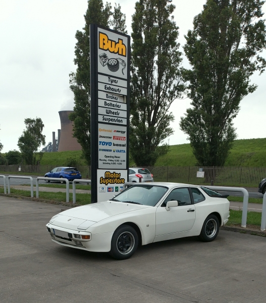 1985 Porsche 944 at Bush Tyres | A Scunthorpe steel works cooling tower in background