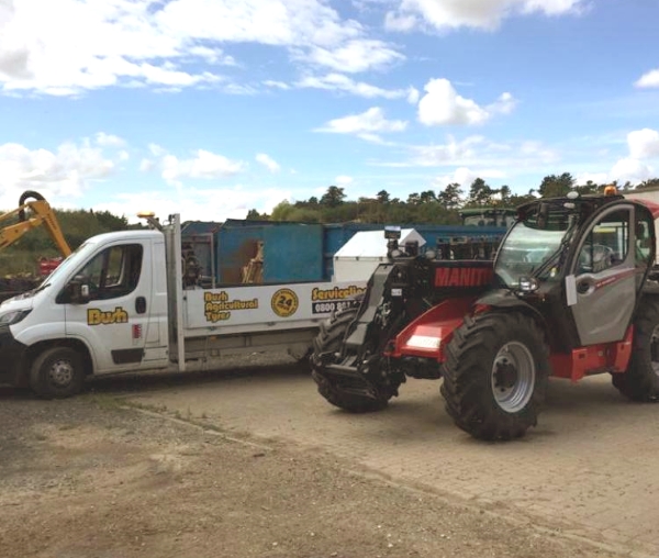 Michelin XMCL tyres fitted to Manitou Telehandler | Bush Tyres