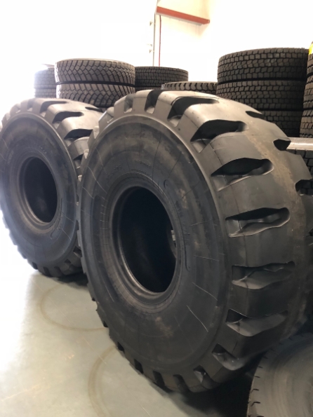 Camso WHL775R Earth Mover Tyre supplied by Bush Tyres Grimsby Commercial division